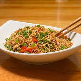 Vegetable Hakka Noodles