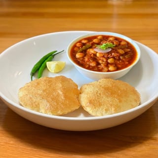 Chana Poori